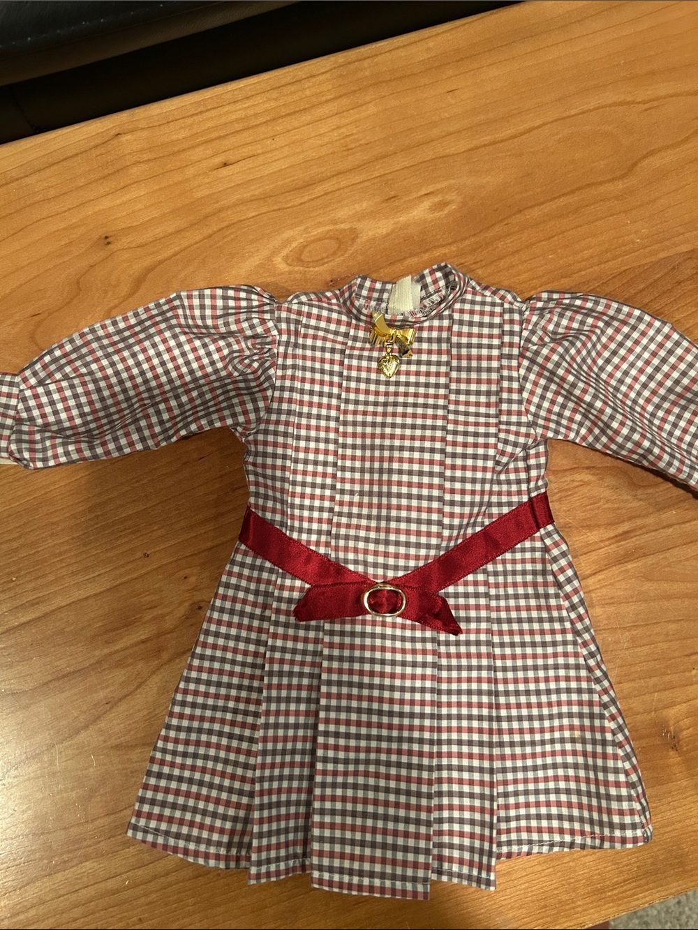 Pleasant Company Samantha
Doll Checked Taffeta Meet
Dress Retired